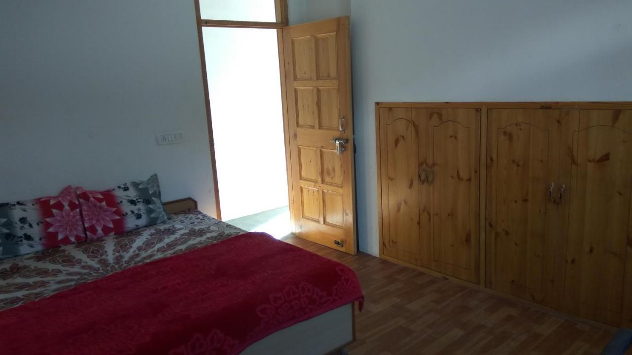מנאלי Sunface Homestay מראה חיצוני תמונה