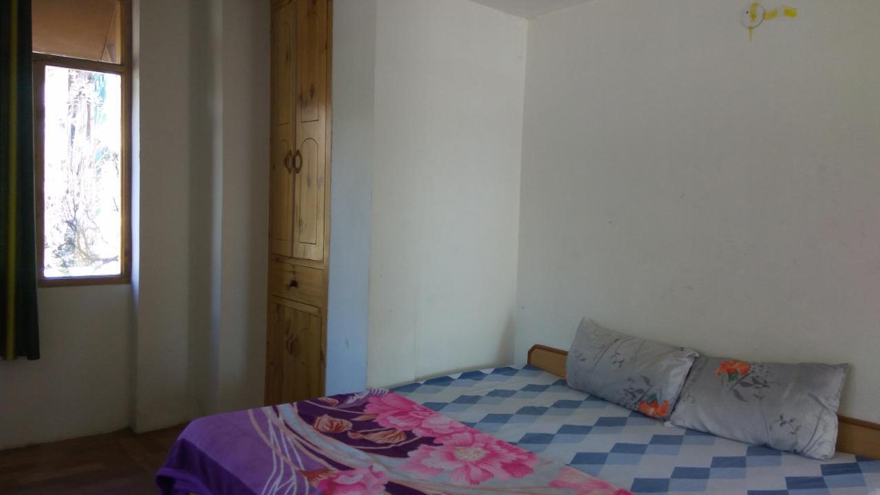 מנאלי Sunface Homestay מראה חיצוני תמונה